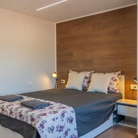 Apartman Grand *