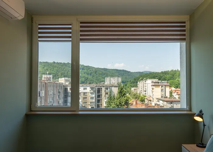 Διαμέρισμα Grand *