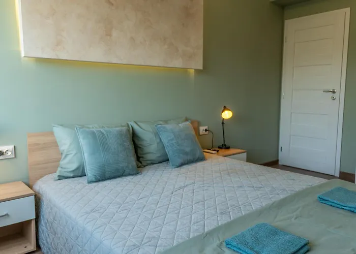 Διαμέρισμα Grand *